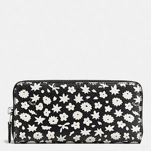 ACCORDION ZIP WALLET IN GRAPHIC FLORAL PRINT